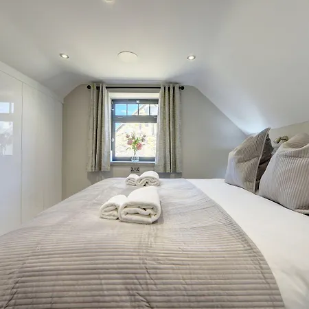 度假居 The Gate House