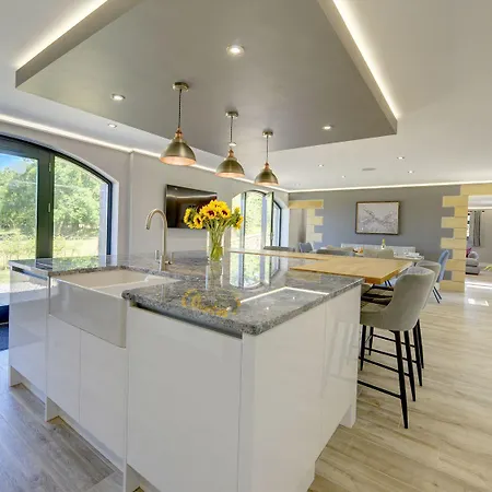 Дом отдыха The Gate House